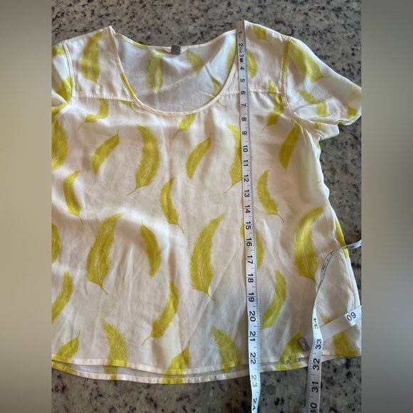 Women’s 100% silk fossil Feather Print Top size extra small - Picture 6 of 7
